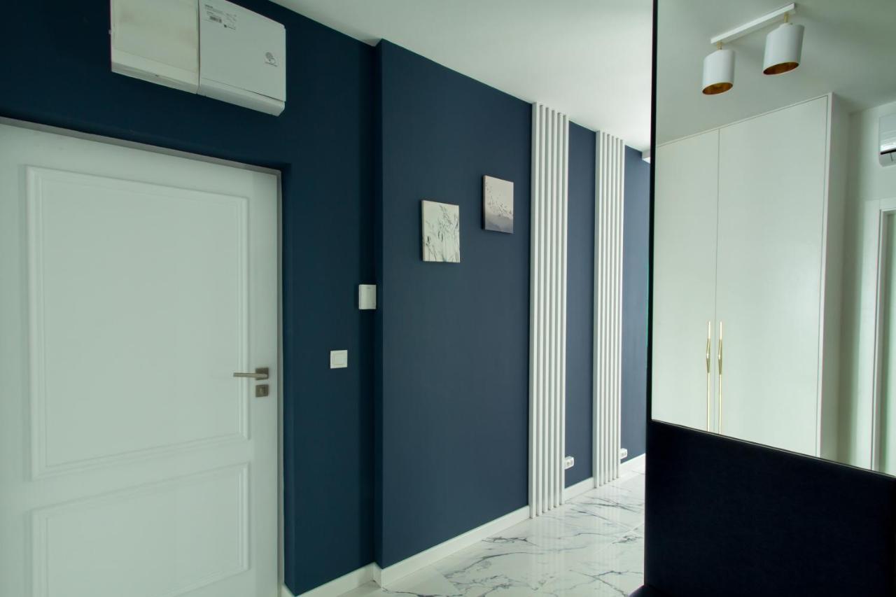 ורשה Nowy Apartment Przy Placu Szembeka מראה חיצוני תמונה