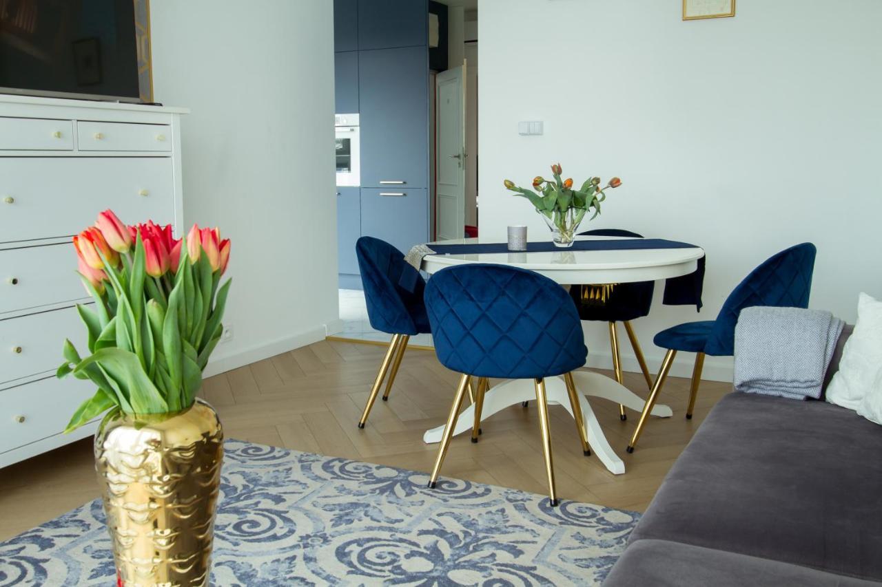 ורשה Nowy Apartment Przy Placu Szembeka מראה חיצוני תמונה