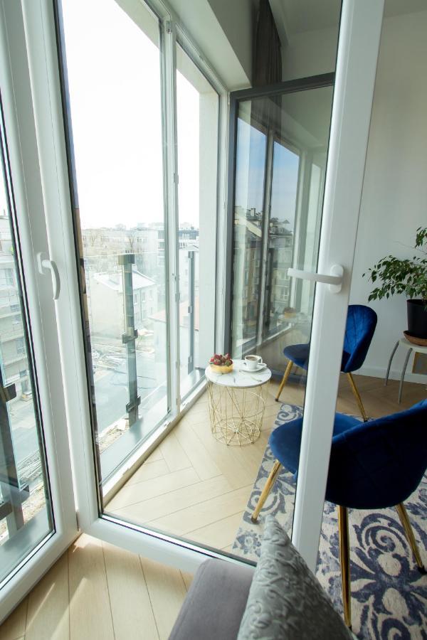 ורשה Nowy Apartment Przy Placu Szembeka מראה חיצוני תמונה