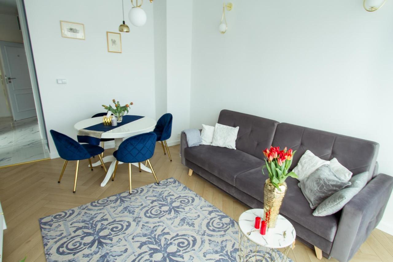 ורשה Nowy Apartment Przy Placu Szembeka מראה חיצוני תמונה