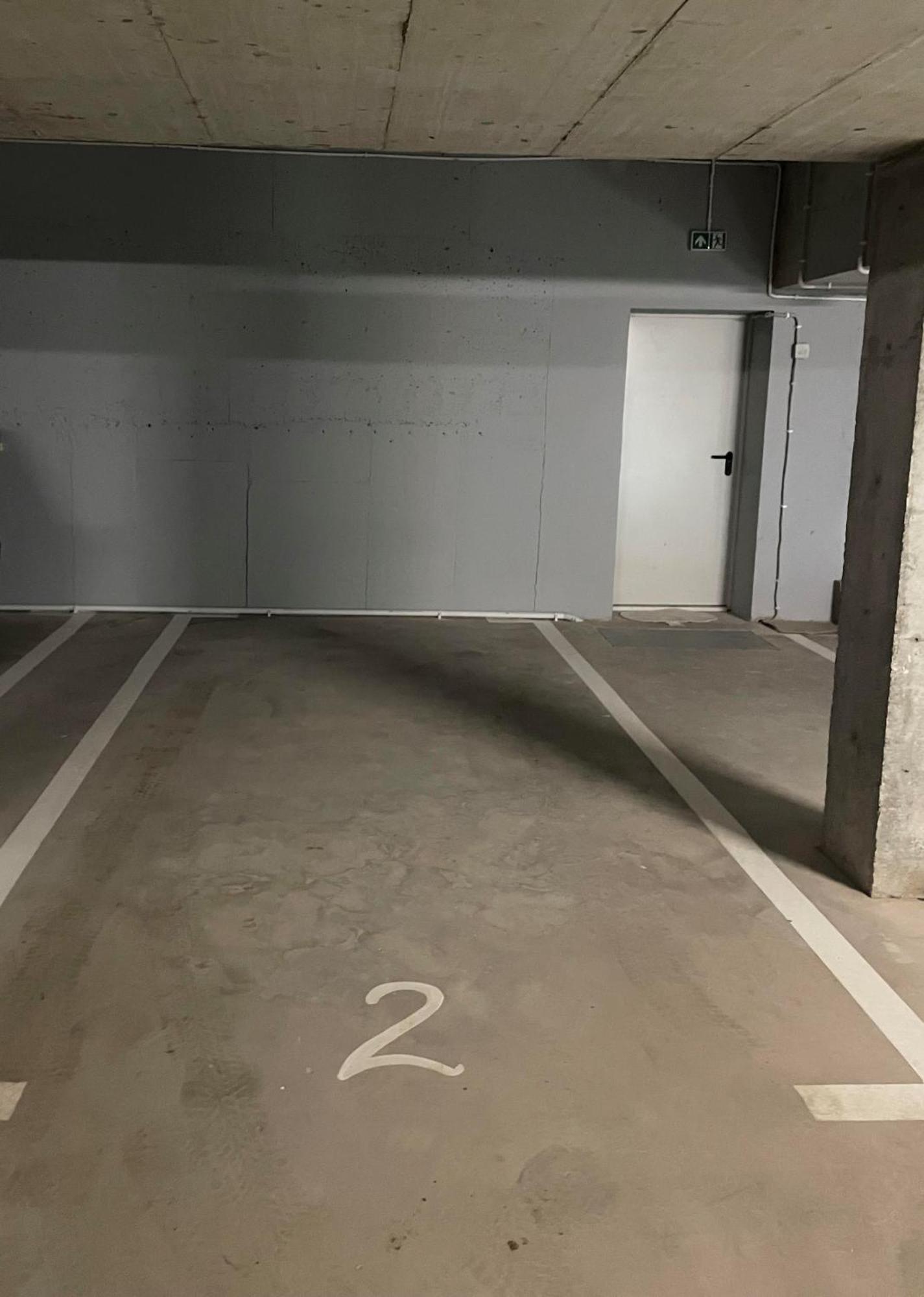 ורשה Nowy Apartment Przy Placu Szembeka מראה חיצוני תמונה